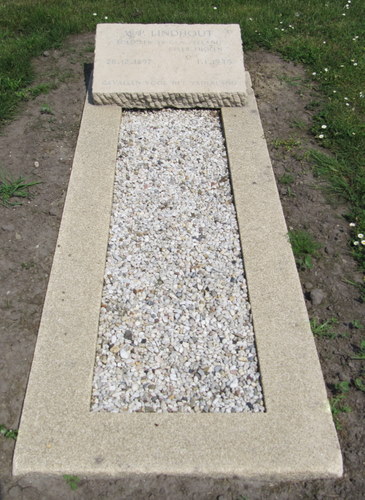 Dutch War Graves Cemetery Anna Jacobapolder #4