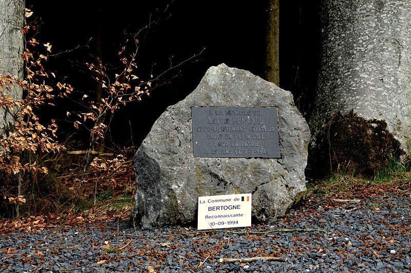 Memorial Lieutenant-pilot Xavier Henrard