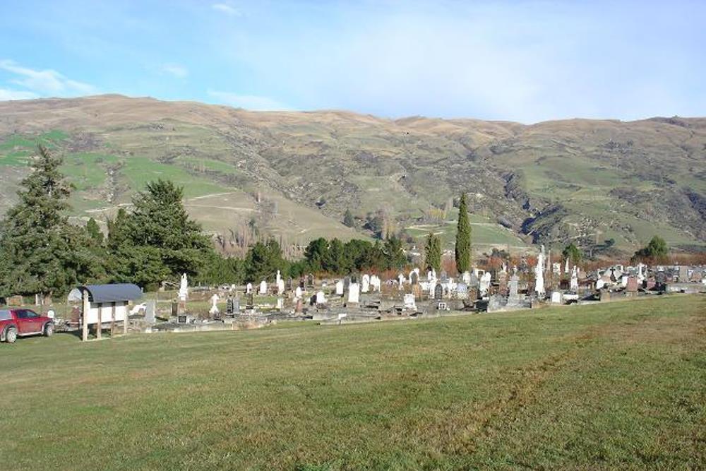 Commonwealth War Graves Roxburgh Cemetery #1
