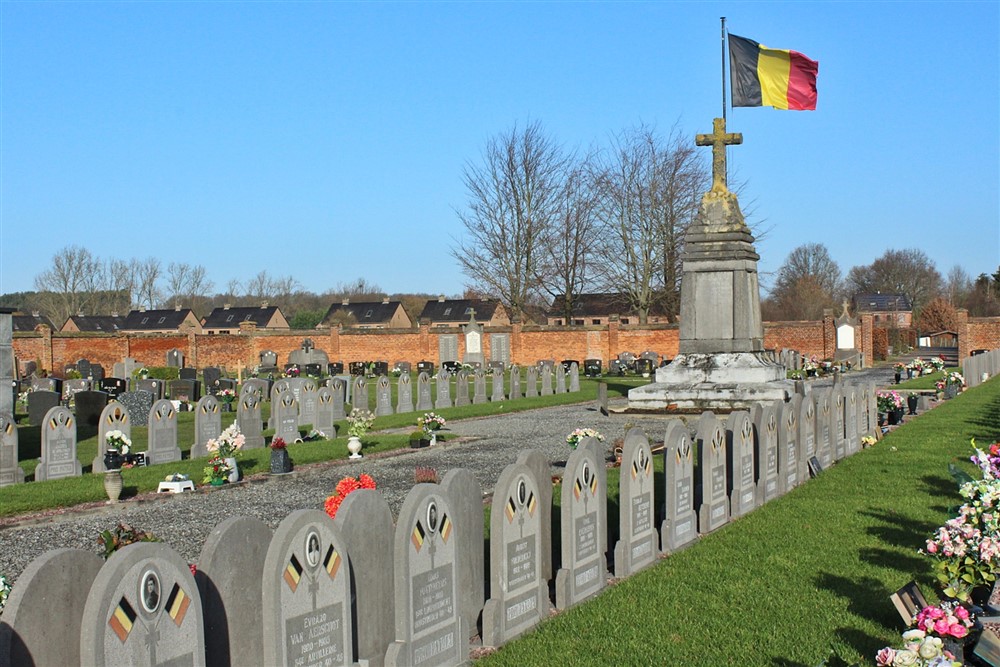 Calvary Cross Cemetery Rillaar #2