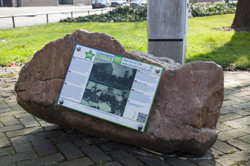 Liberation Route Marker 208: Hoog bezoek #1