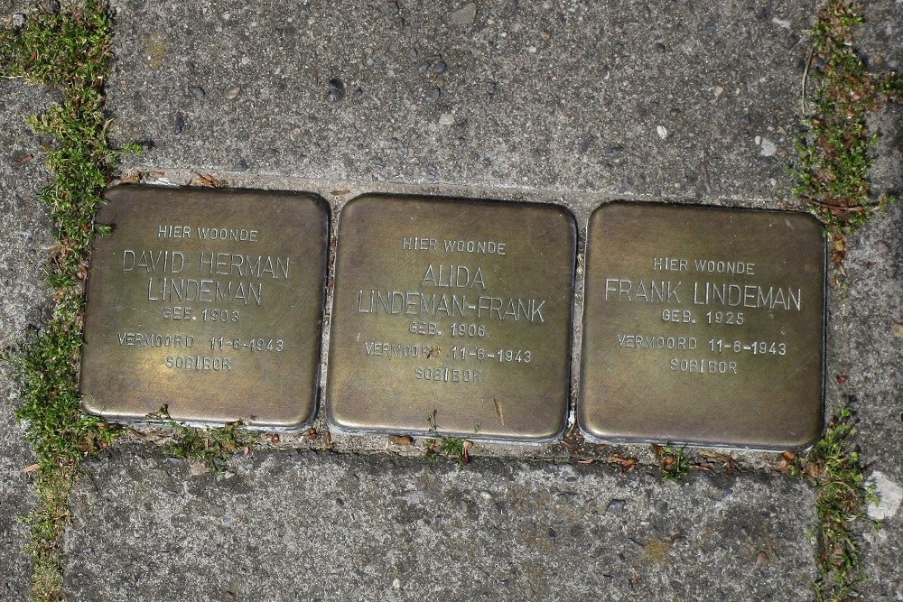 Stolpersteine Willem de Clercqstraat 33