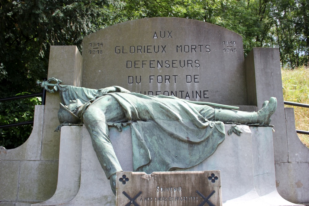 Monument Belgische Militaire Begraafplaats Chaudfontaine #2