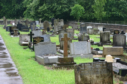 Oorlogsgraven van het Gemenebest All Saints Churchyard #1