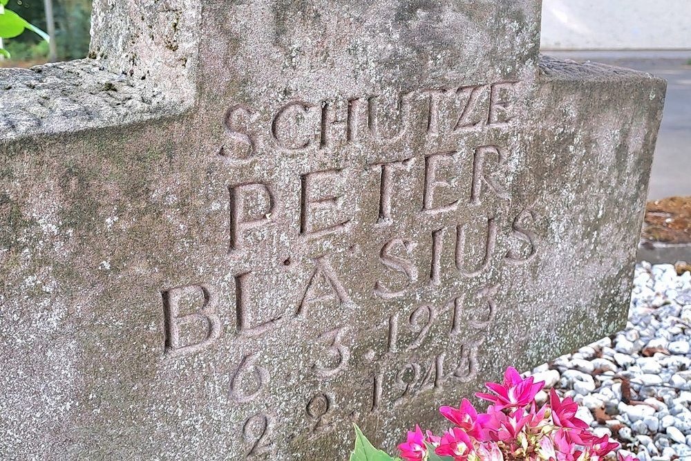 German War Graves Niederöfflingen #3