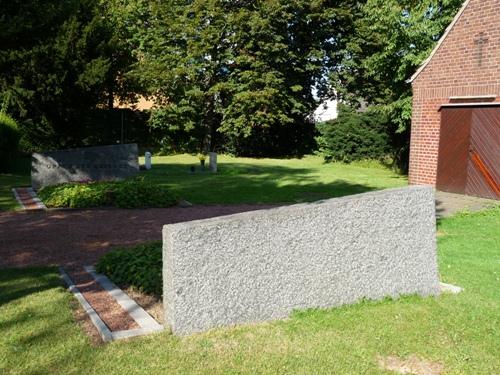 Collective Graves Civilian Casualties Niederaußem #2