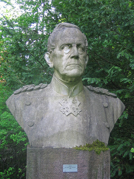 Bustes van Helmuth Karl Bernhard von Moltke & Bismarck #1