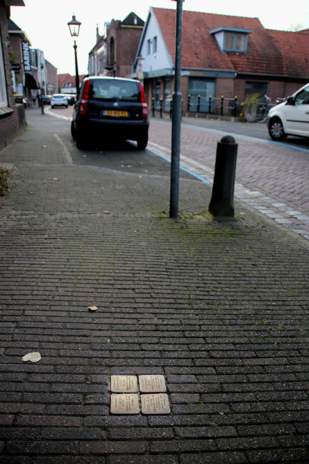 Stumbling Stones Muraltplein 57 #2