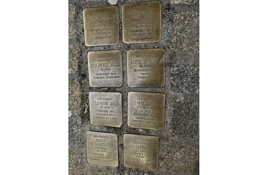 Stolpersteine Rote-Hahnen-Gasse 7-II #1