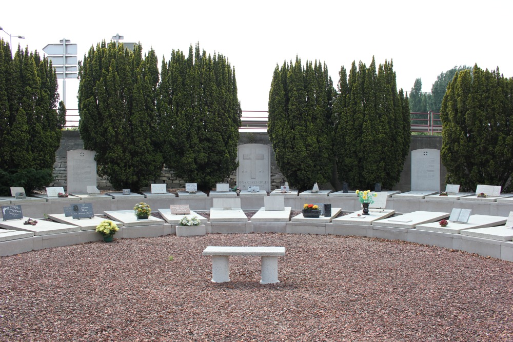 French & Belgian War Graves Bergues #3
