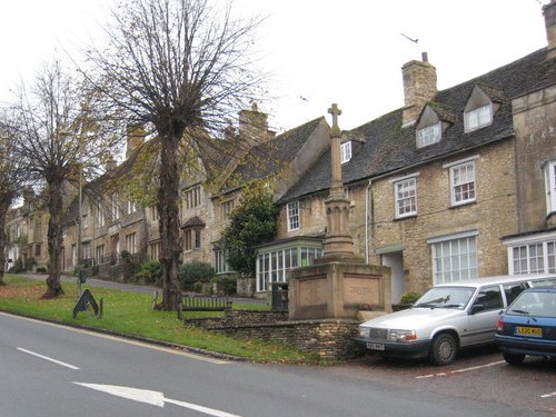 Oorlogsmonument Burford #1