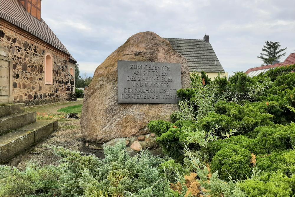 War Memorial Tröbitz #2