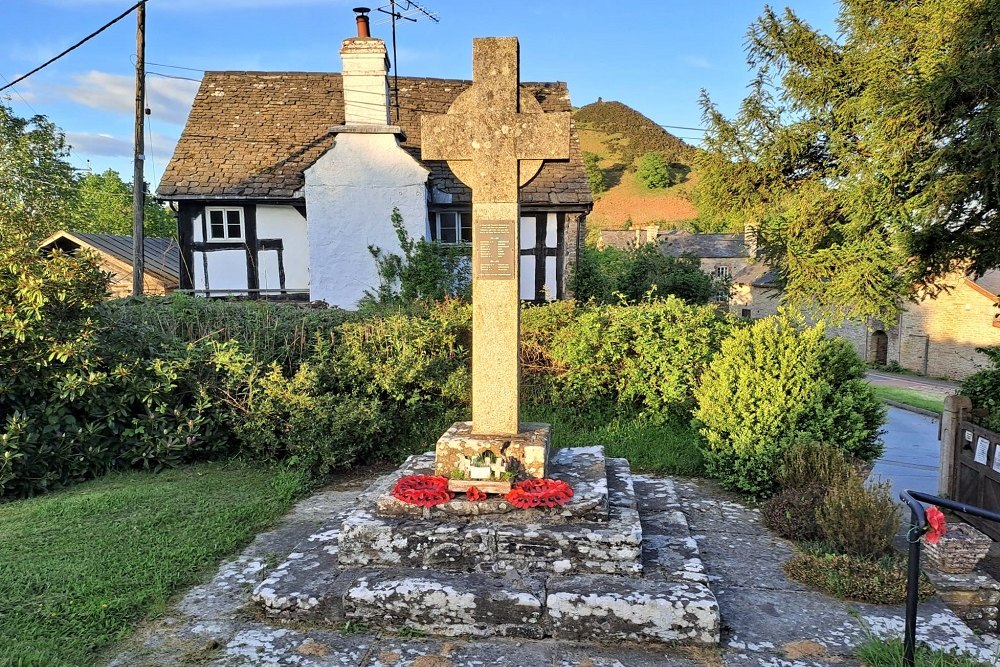 Oorlogsmonument Gladestry #2