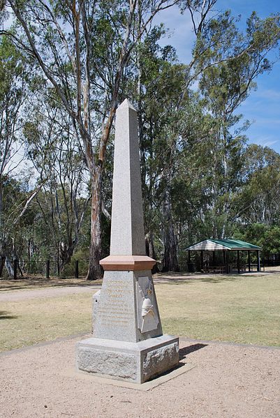 Monument James Charles Roberts