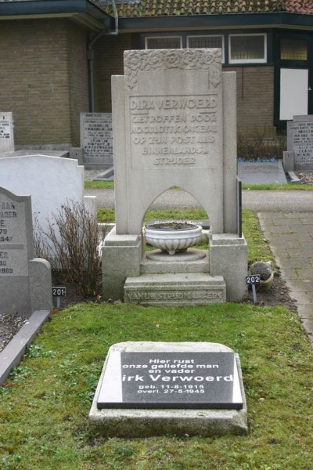 Dutch War Graves Lekkerkerk #5