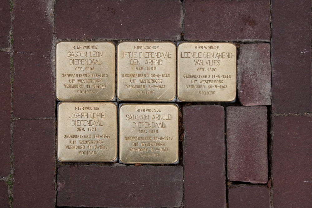 Stolpersteine Walstraat 30