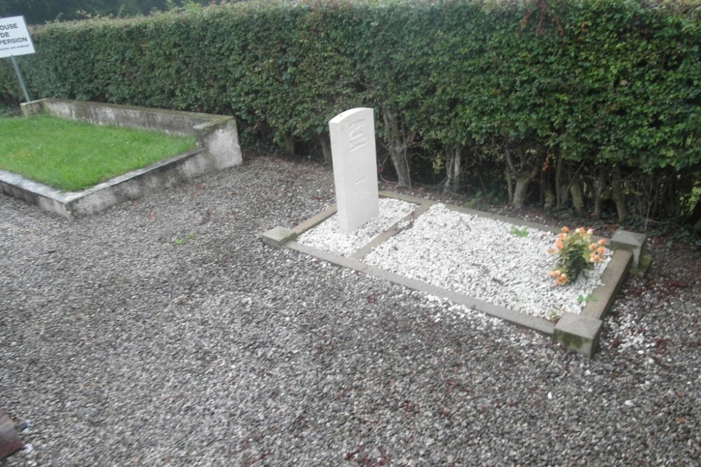 Commonwealth War Grave Fromiee #1
