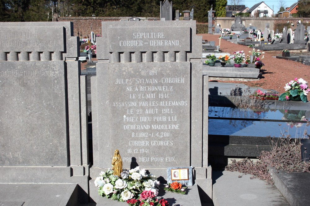 Belgische Oorlogsgraven Irchonwelz #1