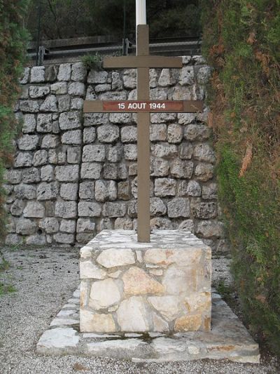 Monument Carr des Fusills de l'Ariane