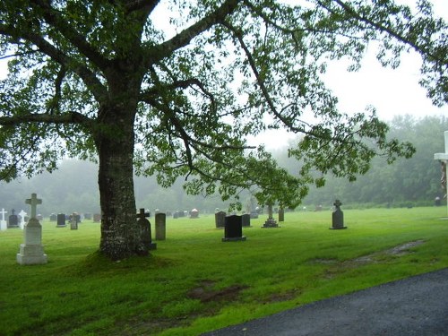 Oorlogsgraf van het Gemenebest Quinan Roman Catholic Cemetery #1