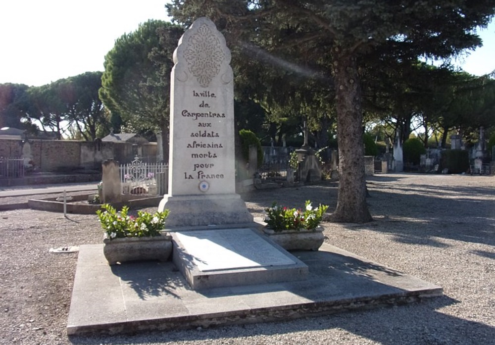 Monument Afrikaanse Soldaten Carpentras