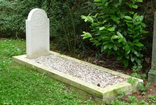 Dutch War Grave Zuidland #2