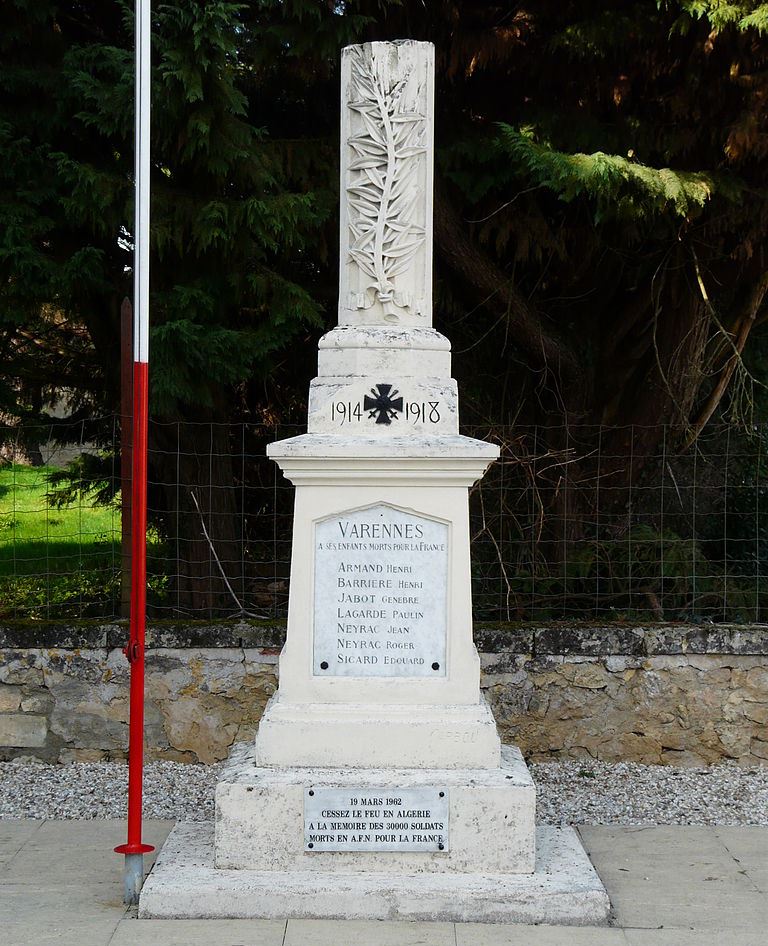 Oorlogsmonument Varennes #1