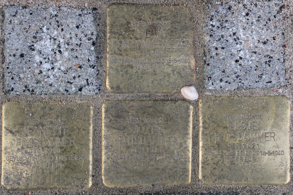 Stolpersteine Van Gaesbekestraat 61
