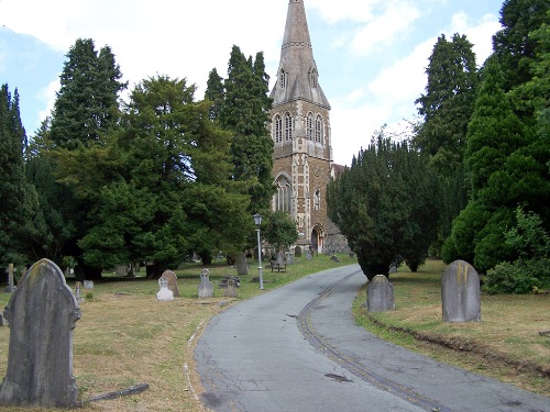 Commonwealth War Graves St Michael Churchyard