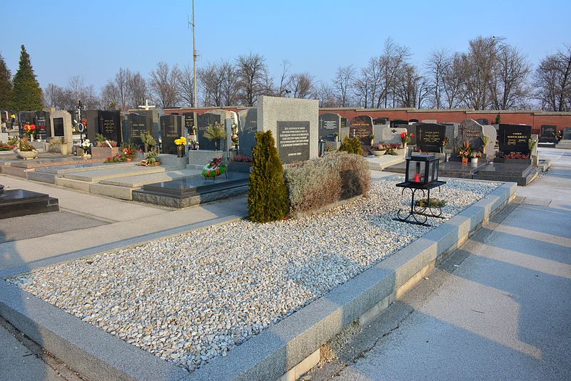 Russian Mass Grave Vsendorf