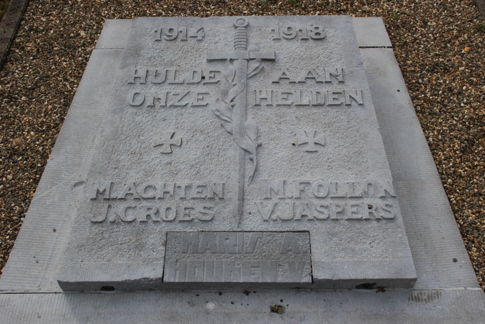 War Memorial Cemetery Houthalen #2