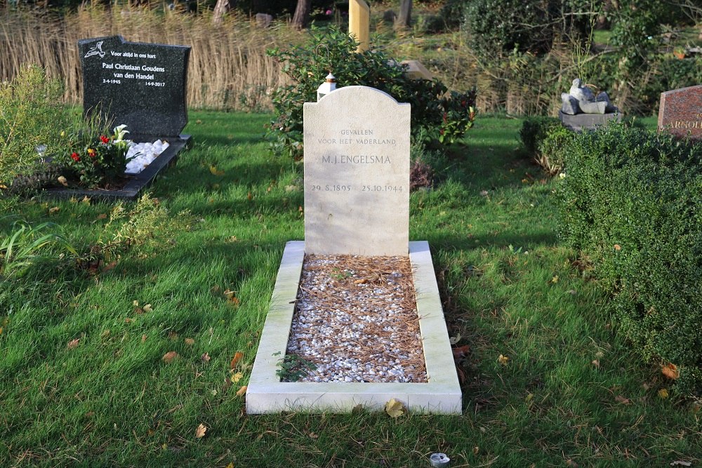 Nederlandse Oorlogsgraven Algemene Begraafplaats Bergen #3