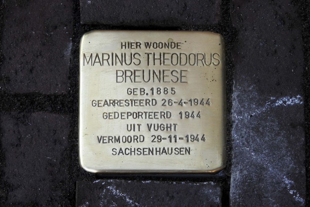 Stolperstein Dorp 3 (nu Brink 4) #1