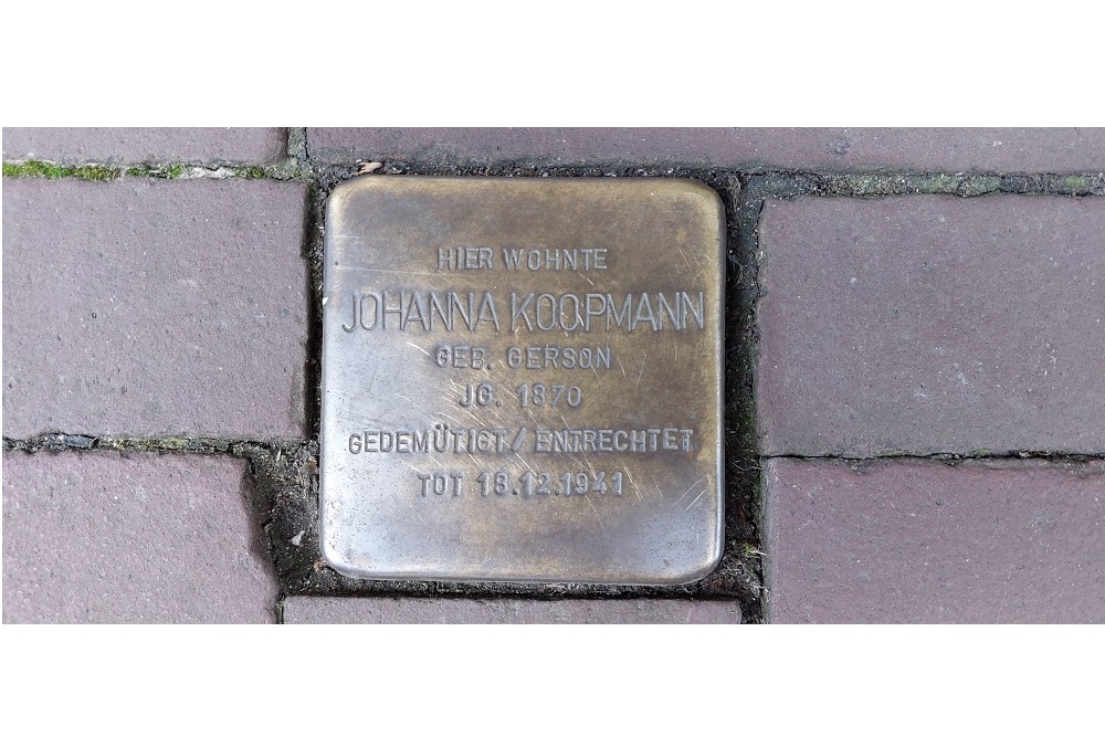 Stumbling Stones Voßstraße 16 #5