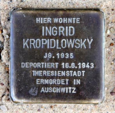 Stolpersteine Strelitzer Strae 25