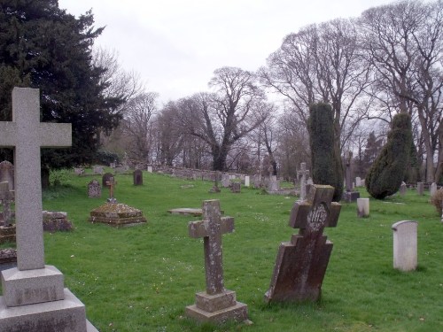 Commonwealth War Grave St. Andrew Churchyard