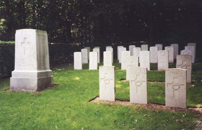 Commonwealth War Graves All Saints Cemetery #1