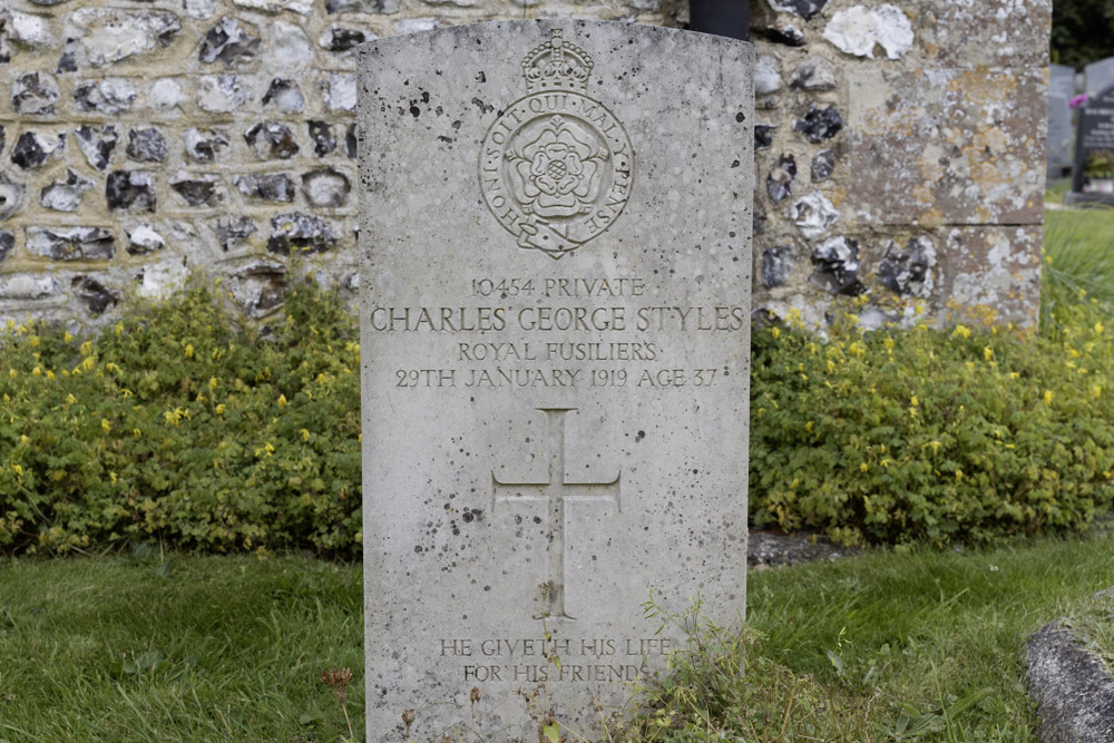Oorlogsgraven van het Gemenebest St Nicholas Churchyard #2