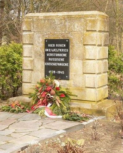 Kampbegraafplaats Rühen #2