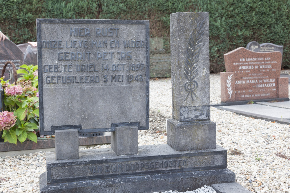 Dutch War Graves Protestant Cemetery Driel #2