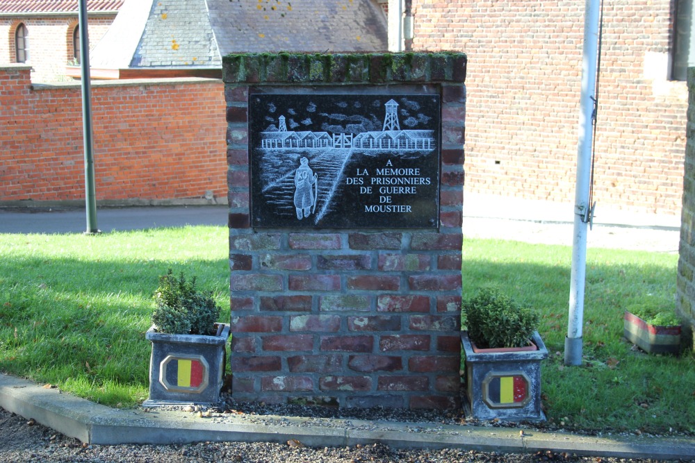 Monument Politieke Gevangenen & Verzetsstrijders Moustier #2