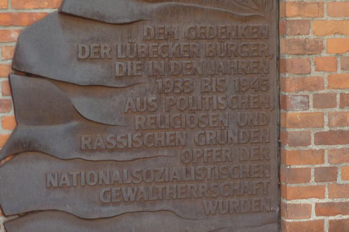 Monument Slachtoffers Nationaalsocialisme Lbeck #2