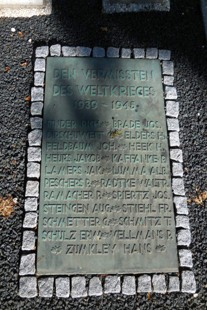 War Memorial Schaephuysen #2
