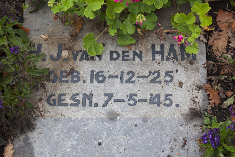 Dutch War Graves General Cemetery Holleweg Amerongen #3