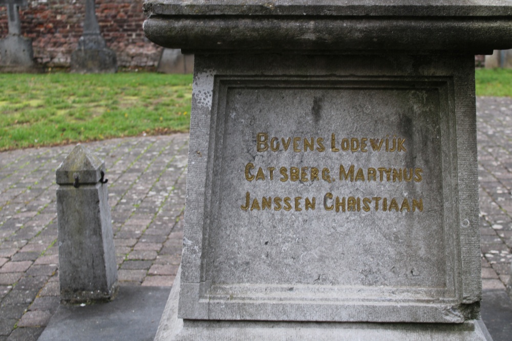 Oorlogsmonument Meeswijk	 #4