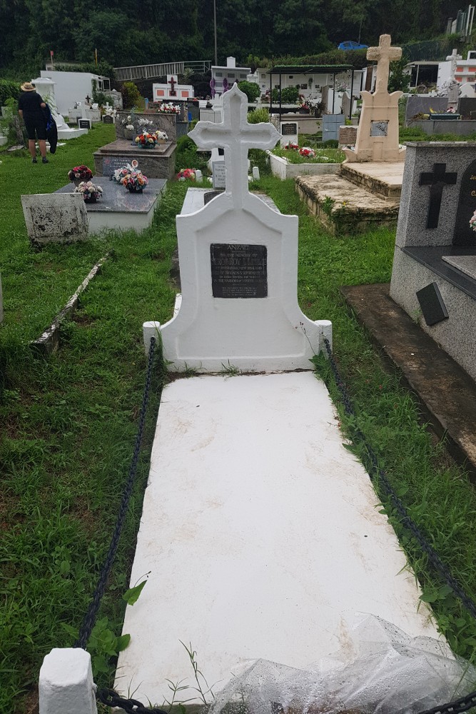 Commonwealth War Graves Uranie Cemetery #3