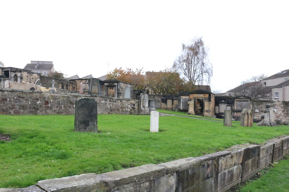 Commonwealth War Graves New Calton #4