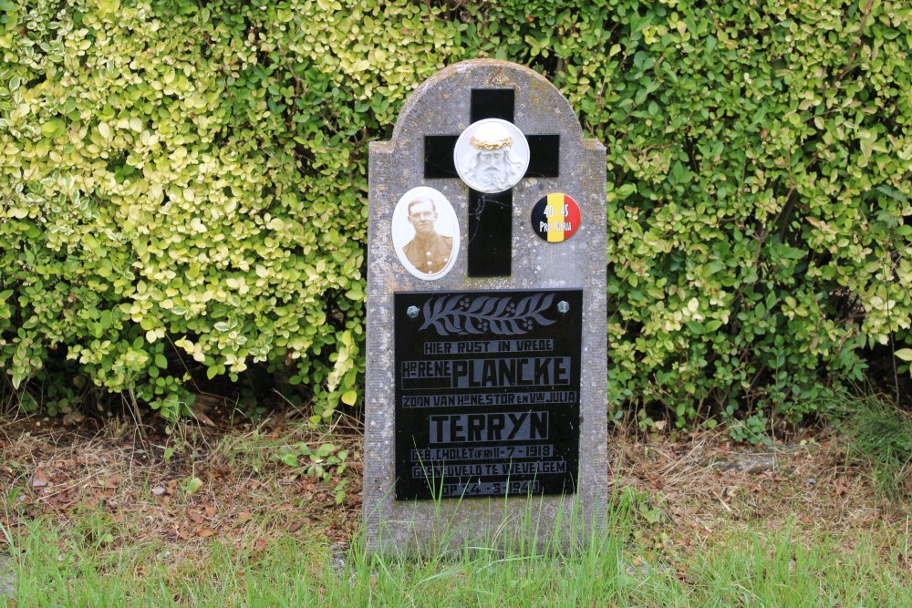 Belgische Oorlogsgraven Oostnieuwkerke #2
