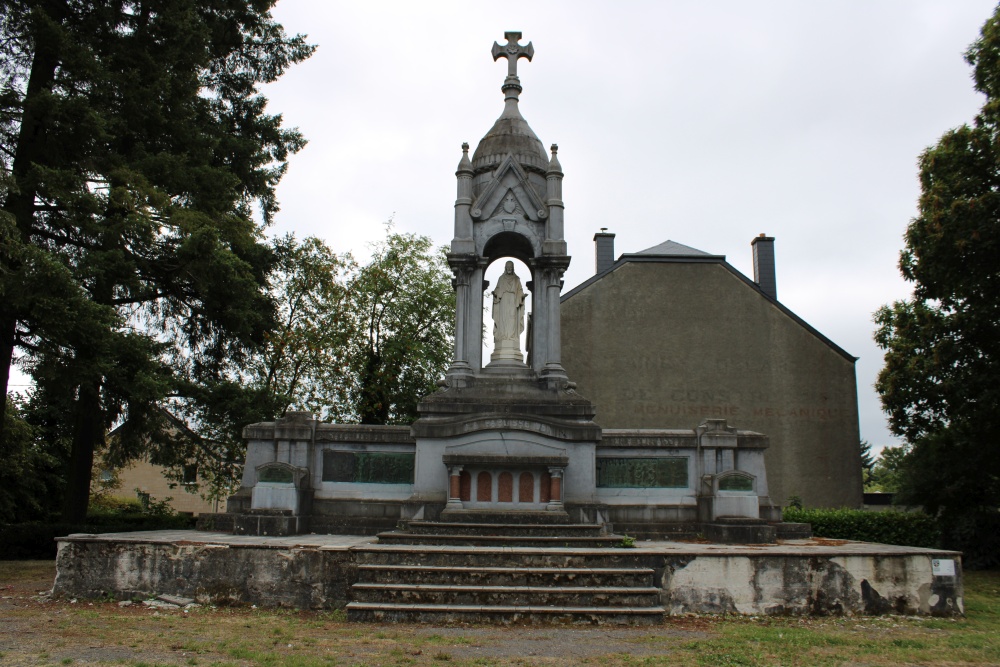 Oorlogsmonument - Heilig Hartbeeld Virton #2