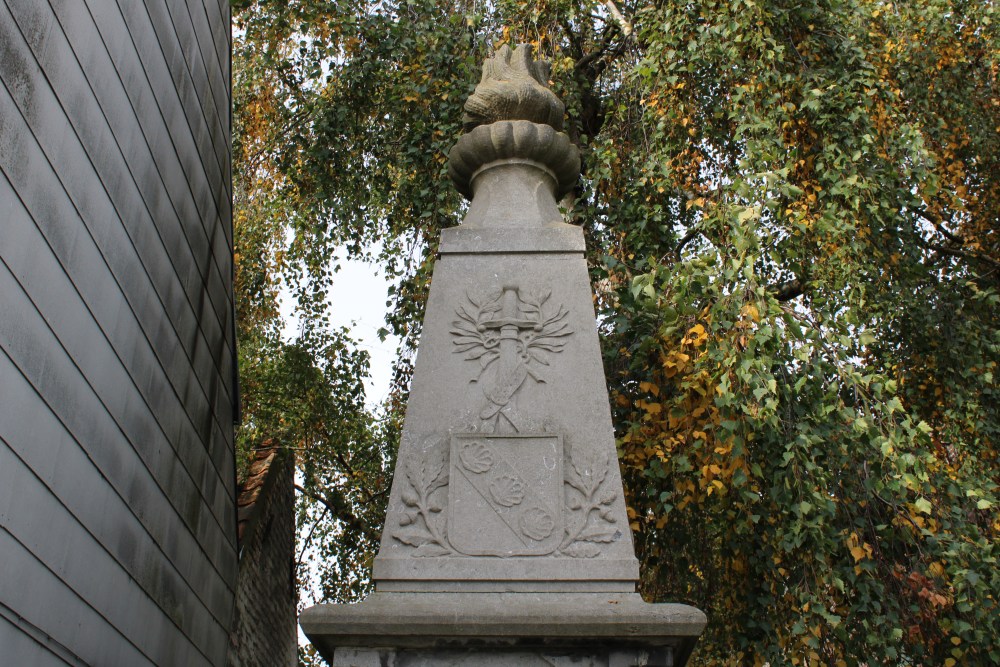 War Memorial Havinnes #2